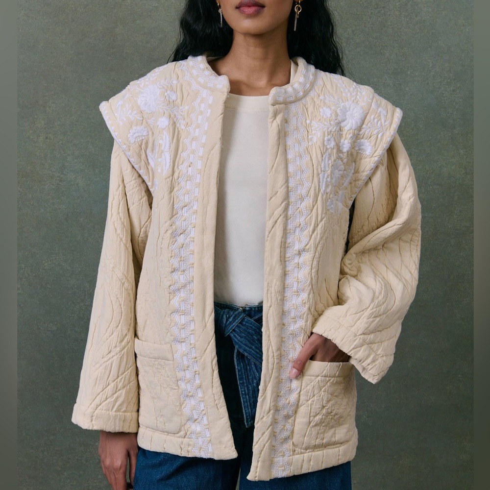 NWT Cream Quilted Jacket with White Embroidery